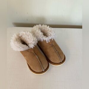 Celtic and Co. Kids Sheepskin Slippers (Child 8/9)